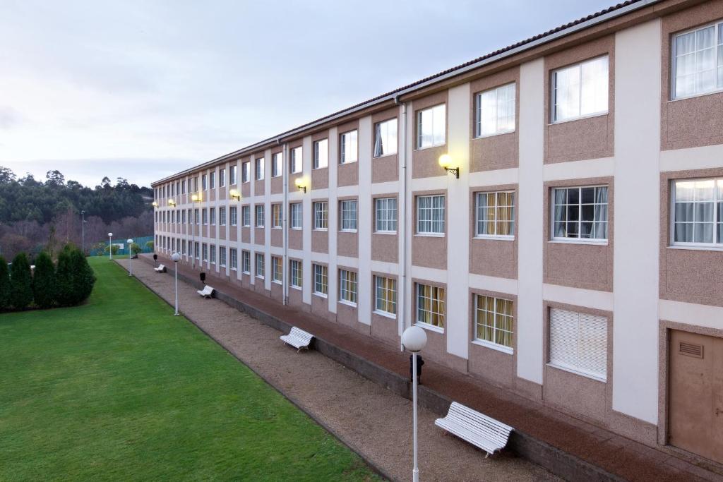 Residencia Universitaria Resa Siglo XXI Culleredo Exterior photo